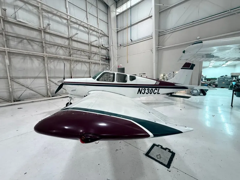 Beechcraft Debonair 33