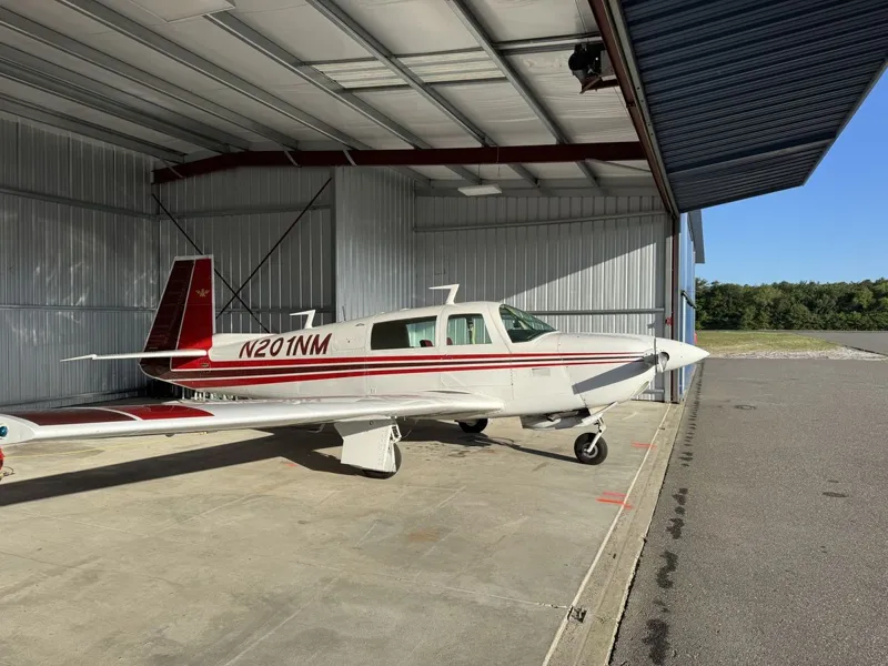 Mooney M20J