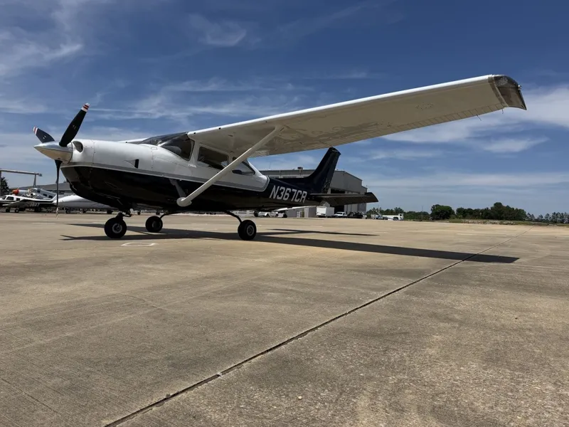 Cessna 182R