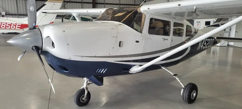Cessna T206H