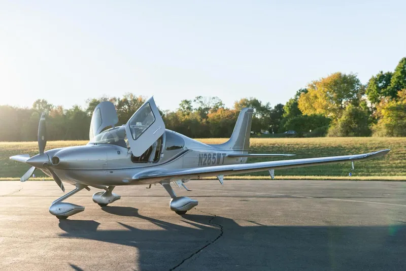 Cirrus SR22