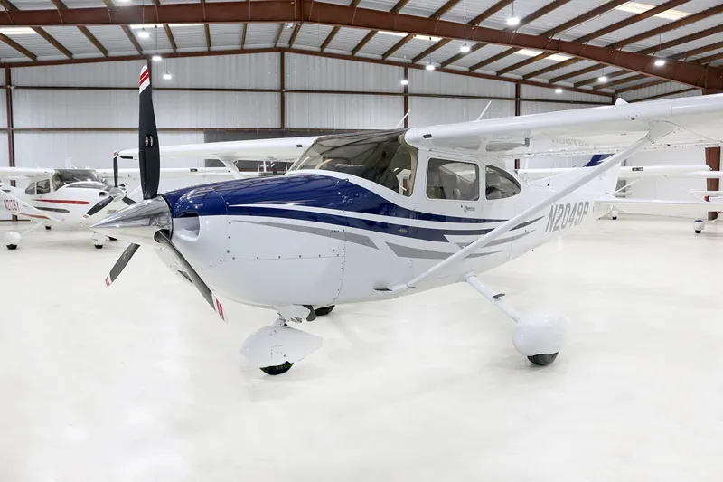 Cessna Turbo Skylane T182T