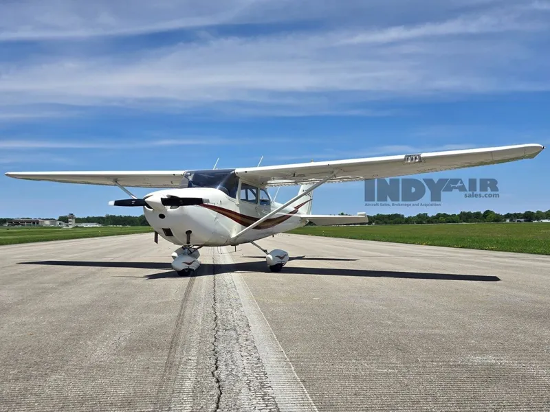 CESSNA 172 SKYHAWK for sale