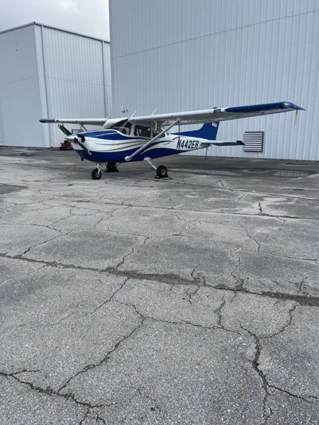 2017 Cessna 172S for sale