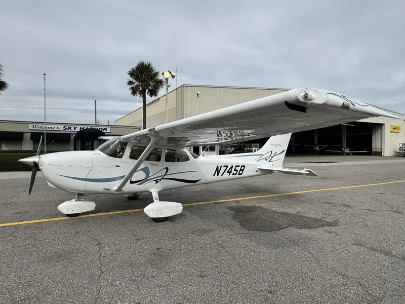 2008 Cessna 172S for sale