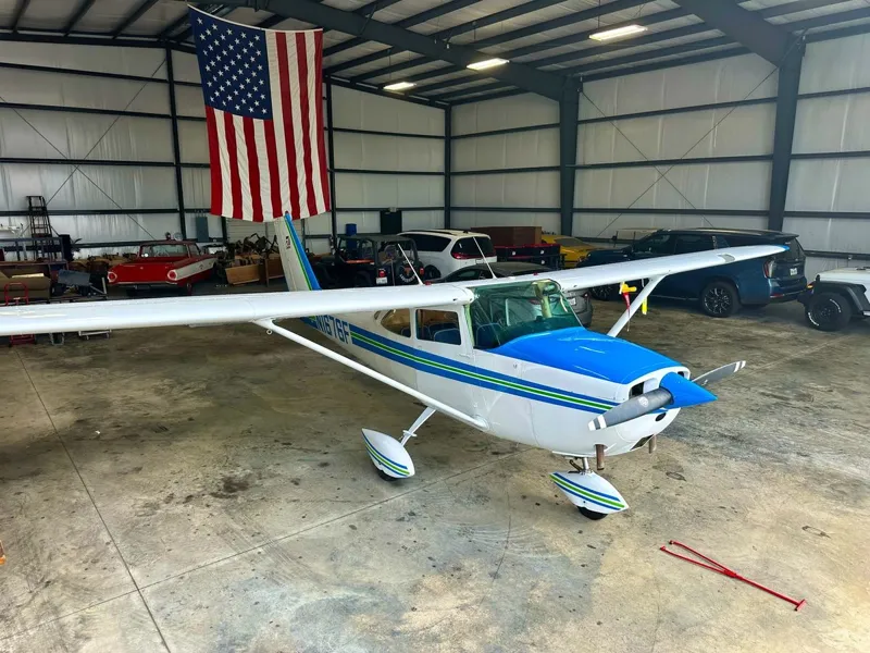 CESSNA 172 SKYHAWK for sale
