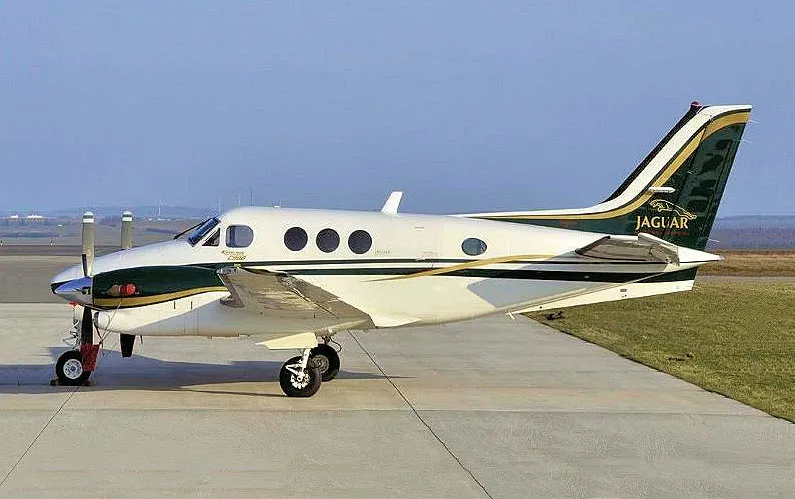 2000 Beechcraft King Air C90B for sale