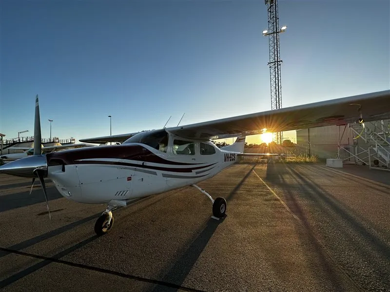 1975 Cessna 210 for sale