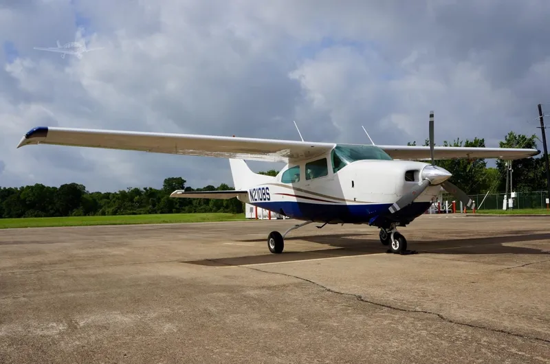 1977 Cessna 210M for sale