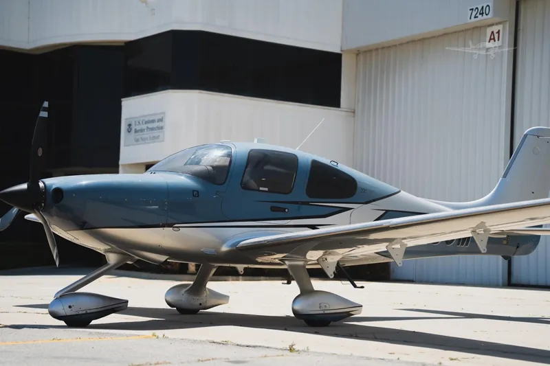 Cirrus SR22T
