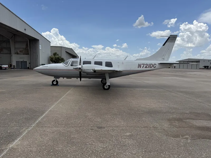 Aerostar 601P