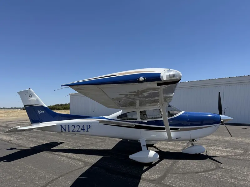 2004 Cessna 182T for sale