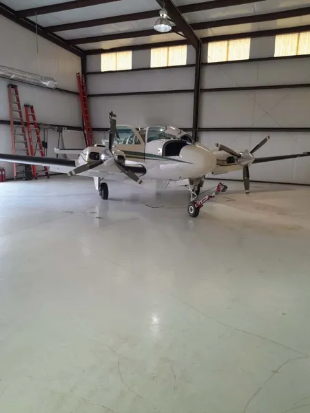 2000 Beechcraft Baron 58 for sale