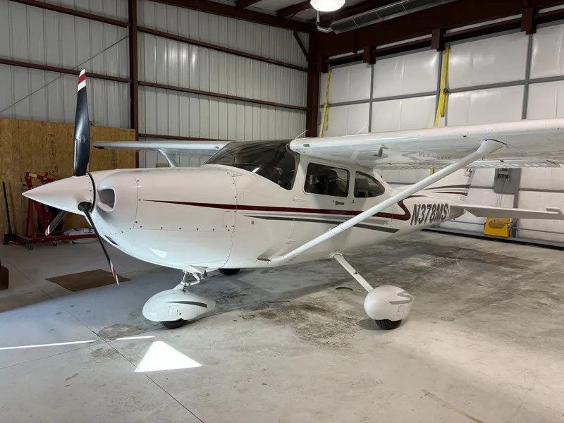 2001 Cessna 182T for sale