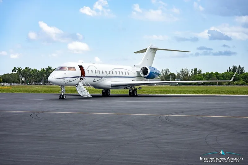 2002 Bombardier Global Express for sale