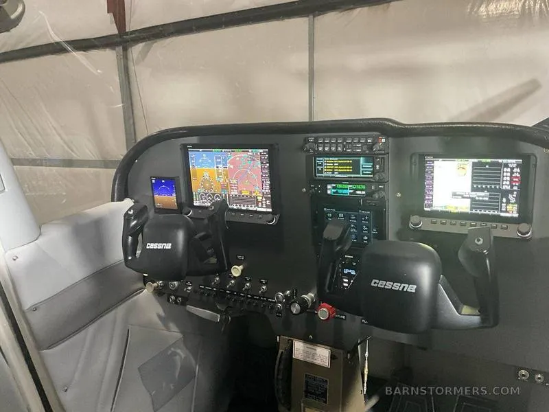 Cessna FULLY RESTORED CESSNA 172F