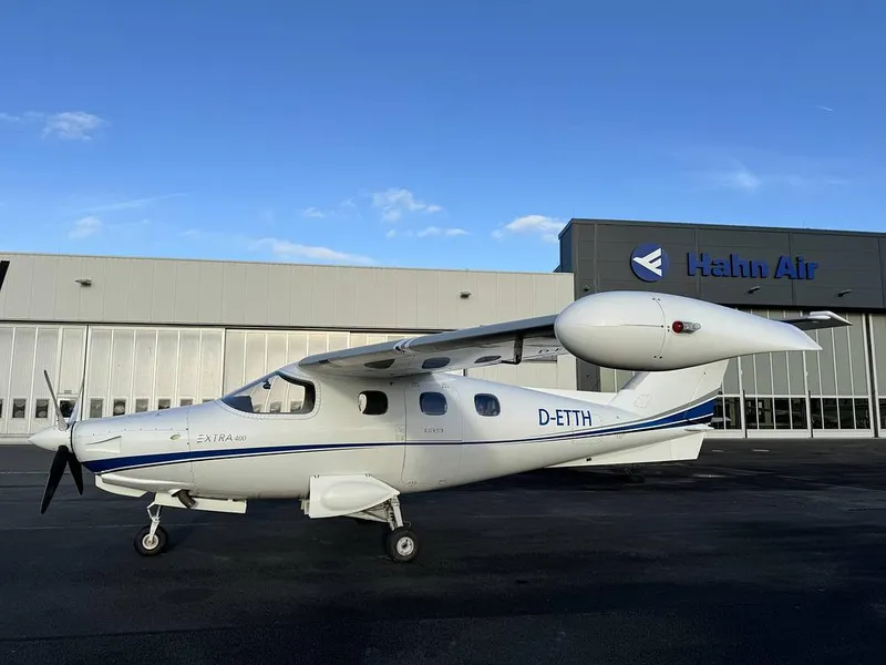 2001 EXTRA 400 EA Extra (sold)