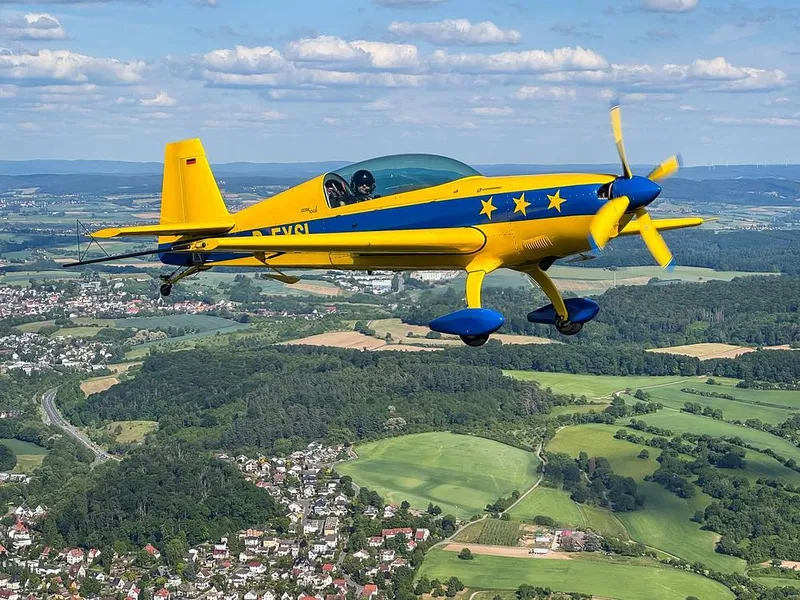 1996 EXTRA EA-300L (sold)