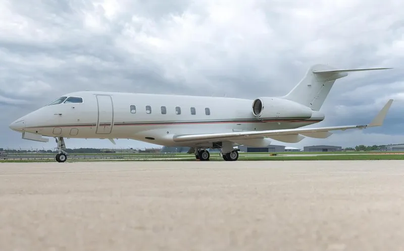 2012 Bombardier Challenger 300