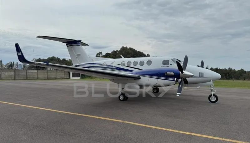 2022 Beechcraft King Air 260