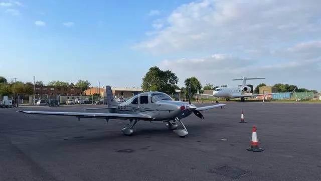 2010 CIRRUS SR22T (sold)