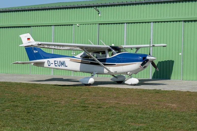 2004 Cessna 182T Skylane