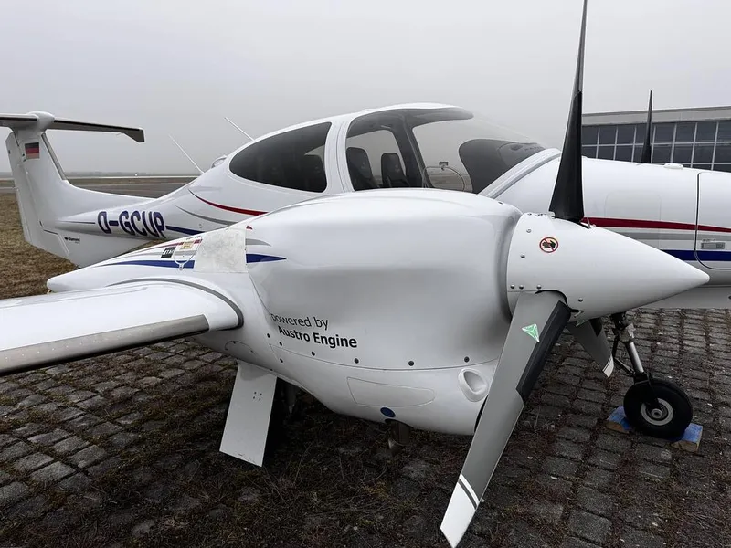 2009 DIAMOND DA42 (sold)