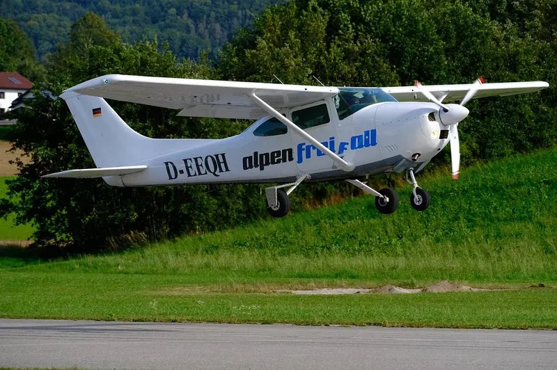 1978 CESSNA 182 (sold)