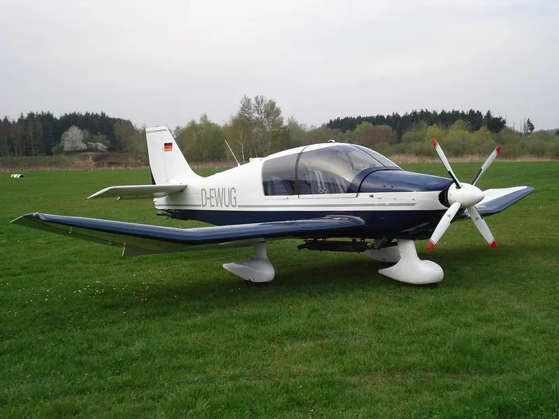 1977 Robin DR-400/180 R gent