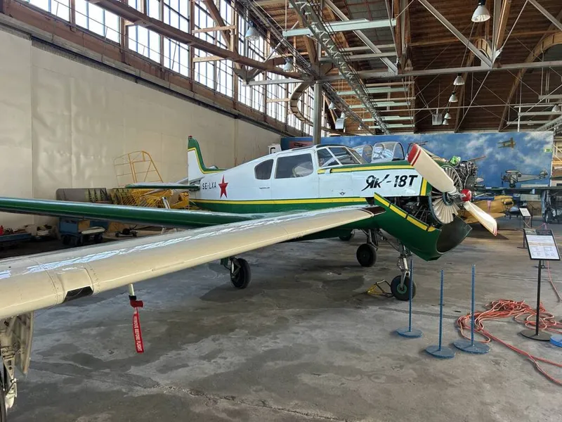 1981 Yakovlev YAK-18T