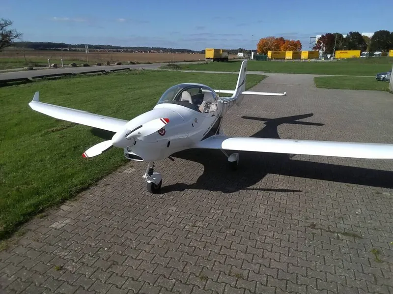 2011 Aquila A-210