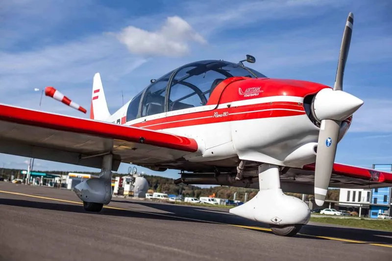 1993 Robin DR-400/180 Remo