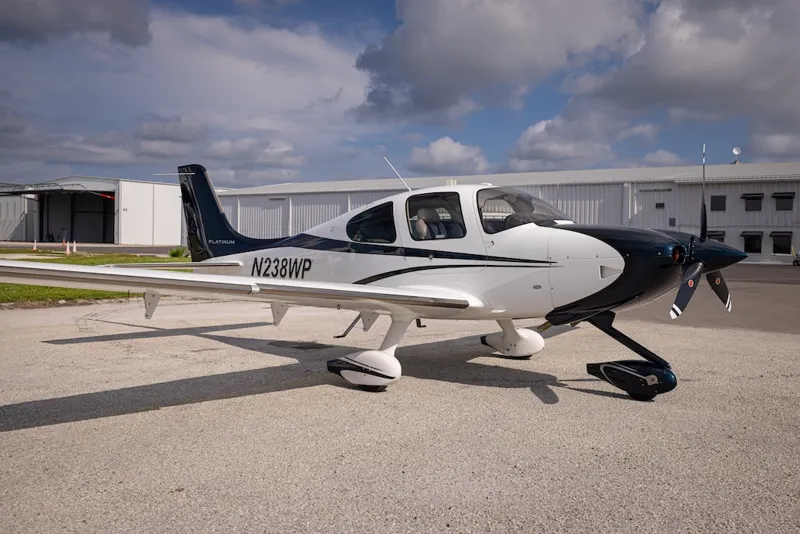 2014 Cirrus SR22 G5 GTS