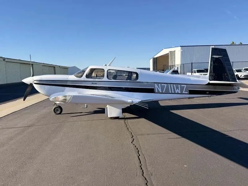 1990 Mooney M20M Bravo
