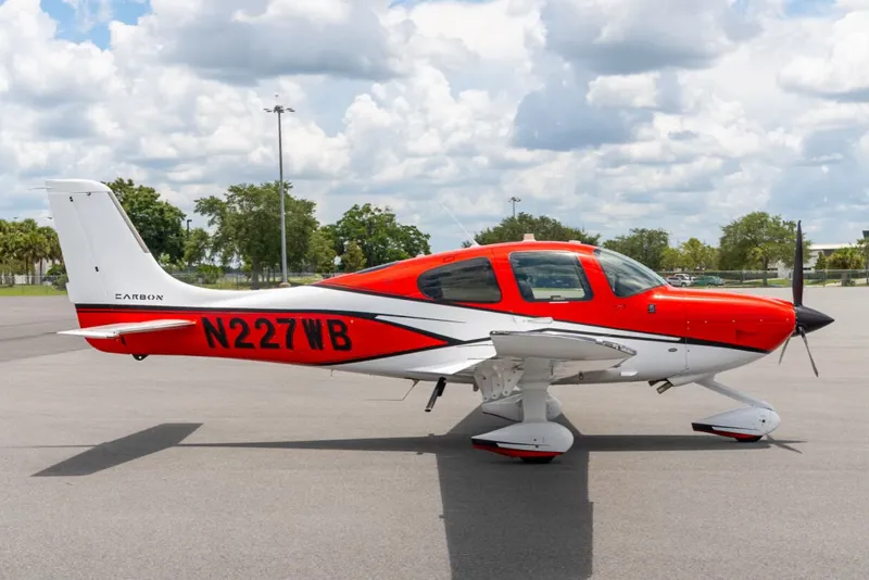 2017 Cirrus SR22 G6
