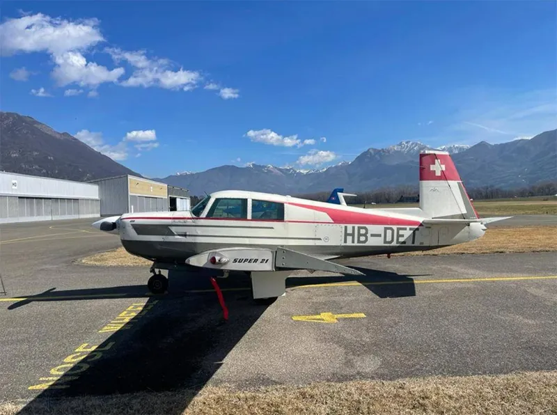 1965 Mooney M20E Super 21
