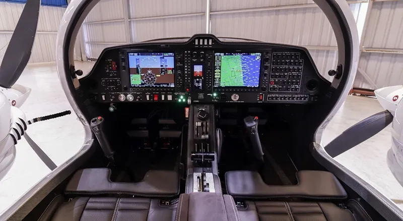 2023 Diamond DA-62