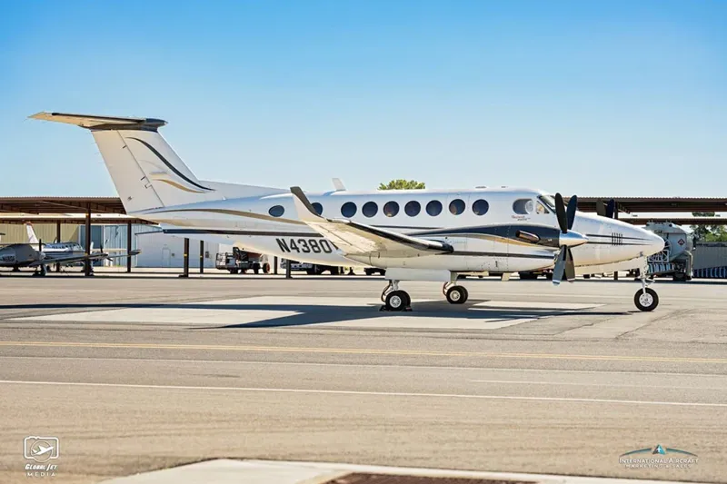 2000 Beechcraft King Air 350