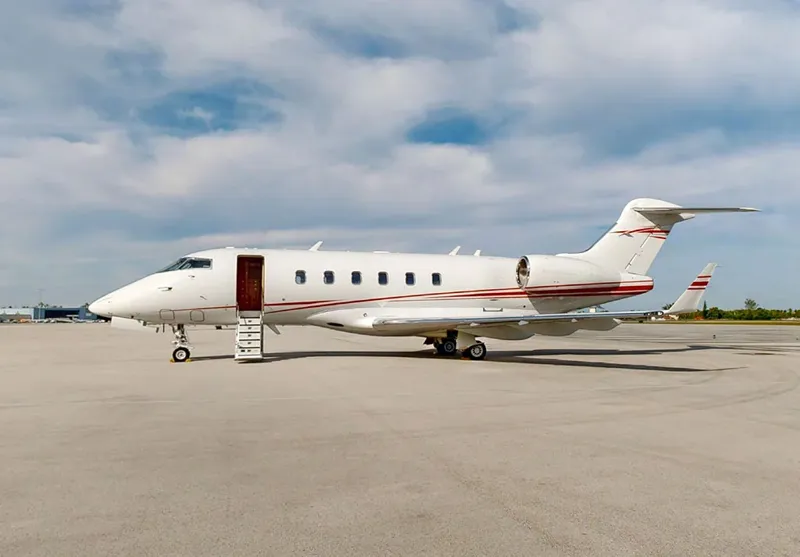 2013 Bombardier Challenger 300 for sale
