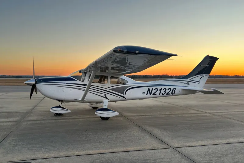 2007 Cessna 182T for sale