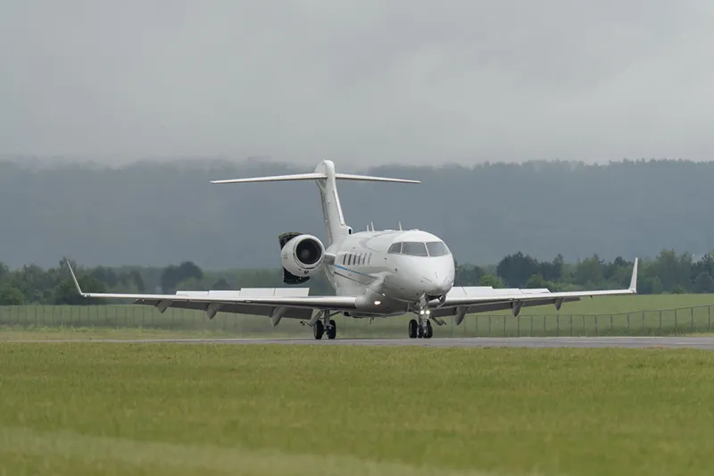 2010 Bombardier Challenger 300