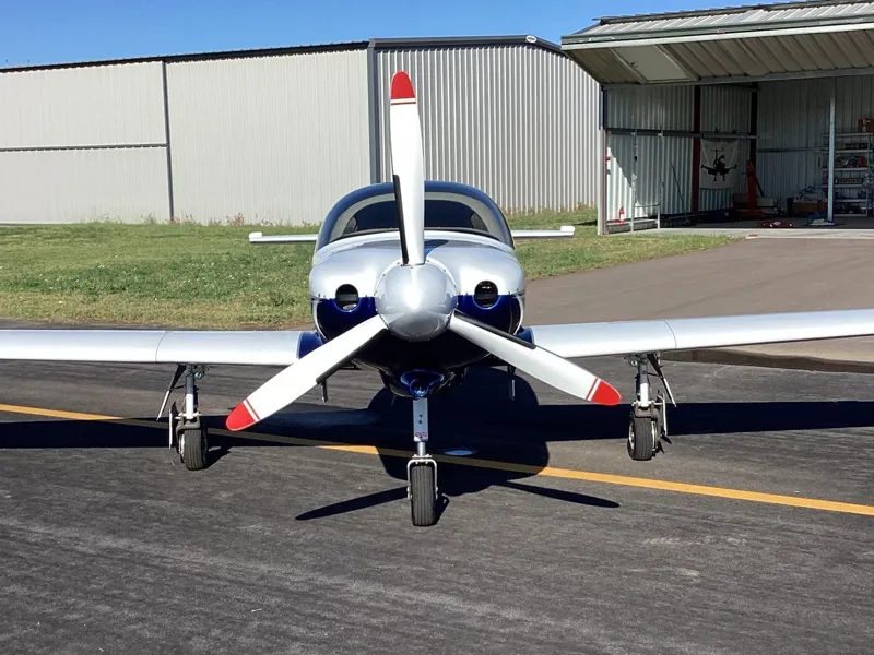 2005 LANCAIR 320 (sold)