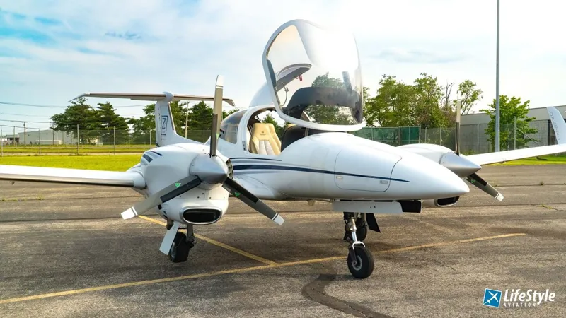 2006 Diamond DA42 for sale