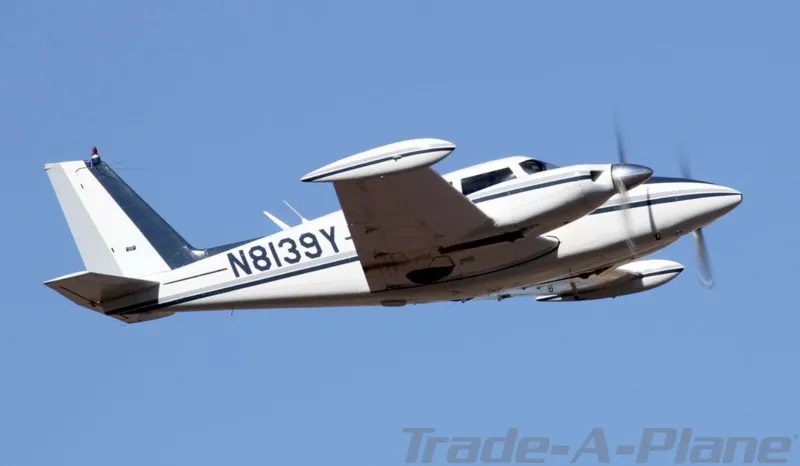 1966 Piper Twin Comanche