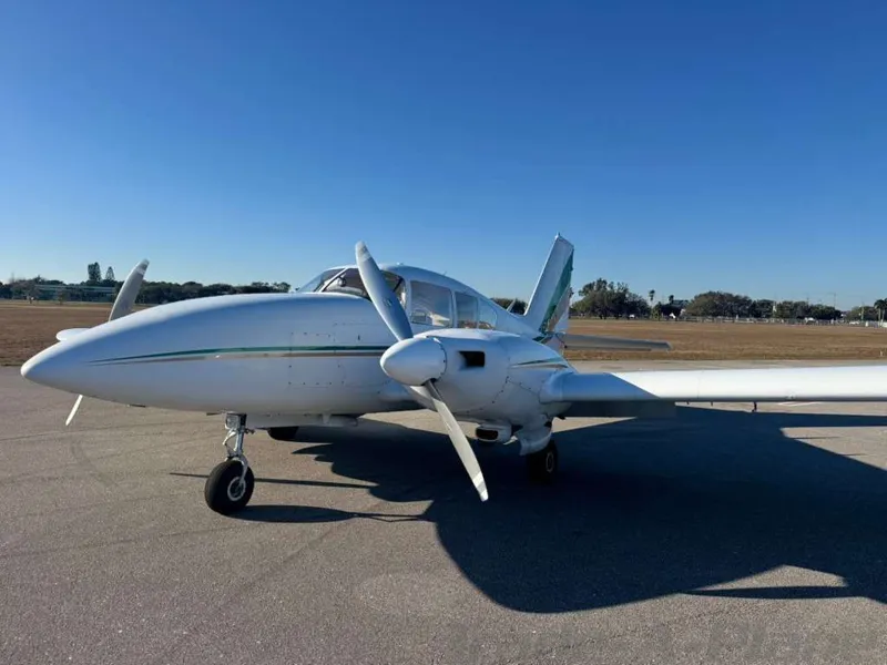1969 Piper Aztec D