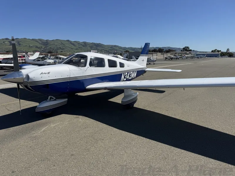 1999 Piper PA-28-181