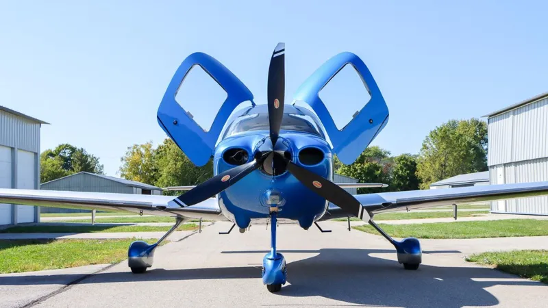 2005 Cirrus SR22 for sale