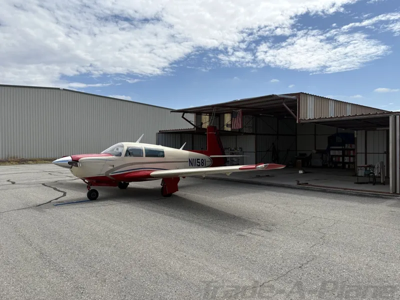 1982 Mooney M20J 201