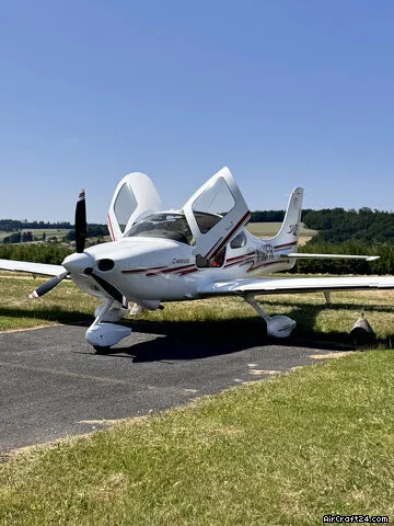 2003 Cirrus SR22 TKS