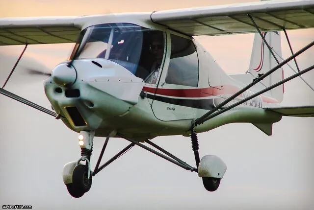 2001 Comco Ikarus C42